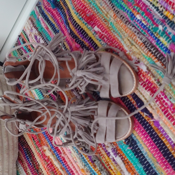 Jeffrey Campbell Shoes - ♥Jeffrey Campbell taupe lace up sandals